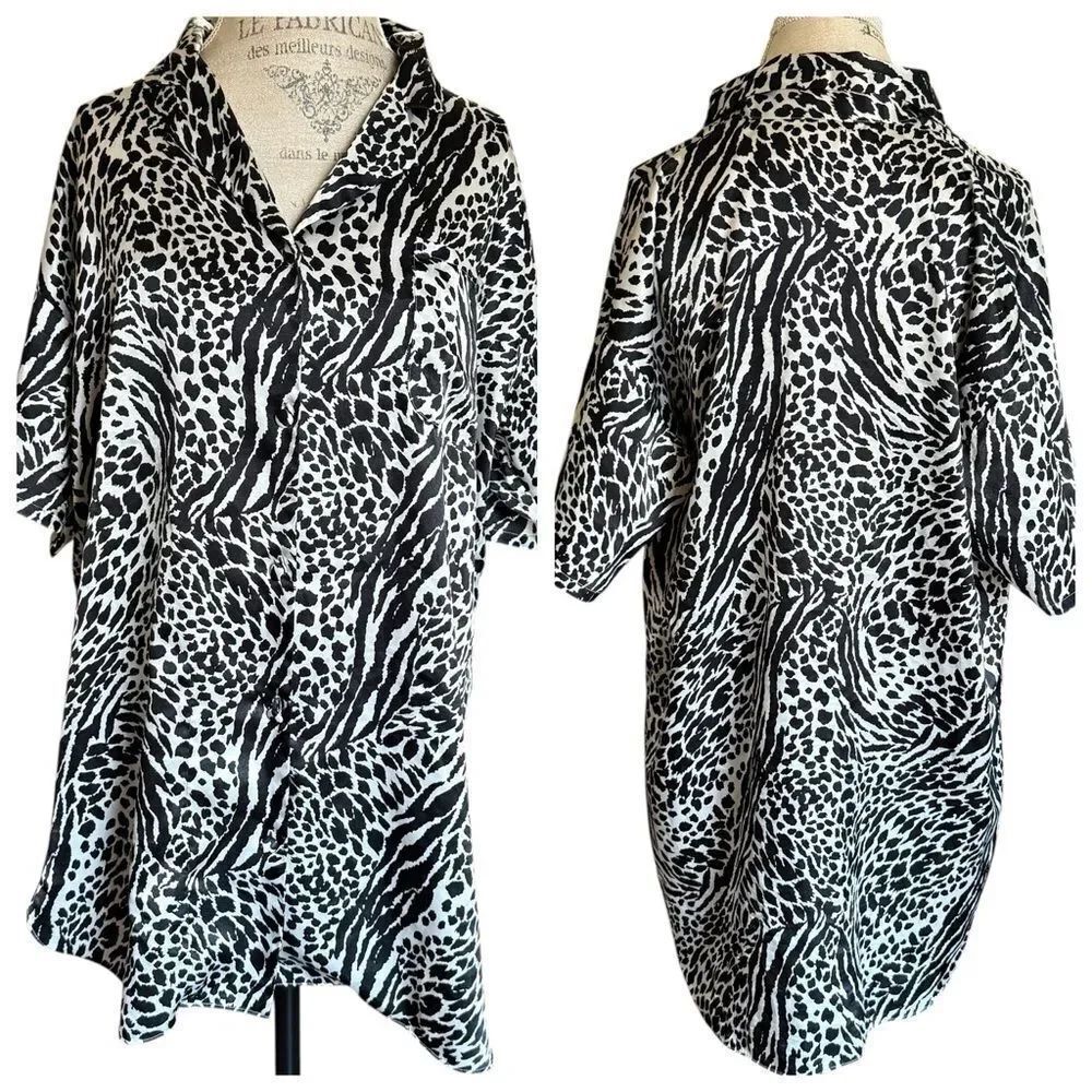 Vintage 90’s Victoria's Secret Black Cream Animal Print Button Down Pajama Top L